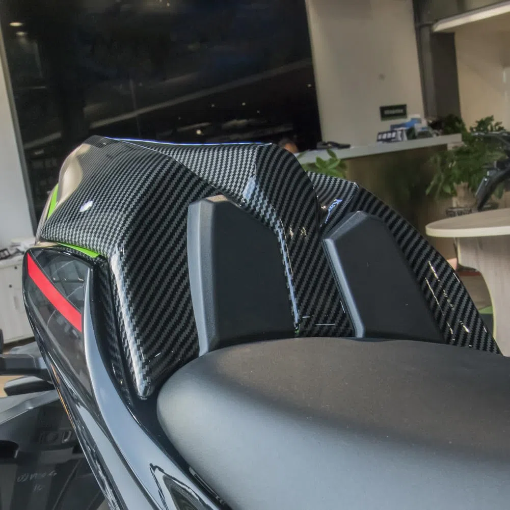 Cubiertas de Carenado para Asiento de Pasajero Trasero Traseras Motocicleta for Ninja Z 650 2017 2018 2019 2020 2021 2022 2023 2024 2025 2026 Ninja650 Z650 Tapa de Cola Trasera (Negro)