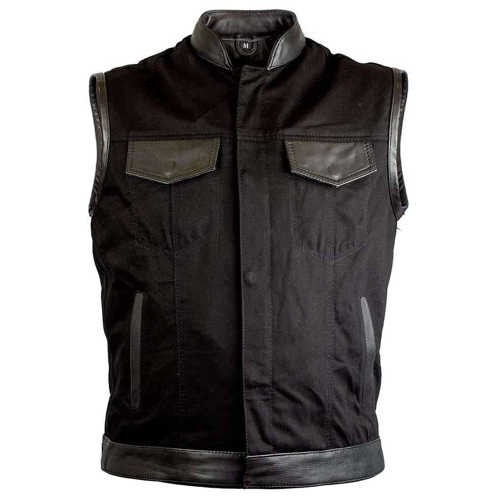 Chaleco motero vaquero negro con detalles en cuero modelo SOA de IGUANA CUSTOM COLLECTION estilo biker custom para poner parches de clubs o freebikers