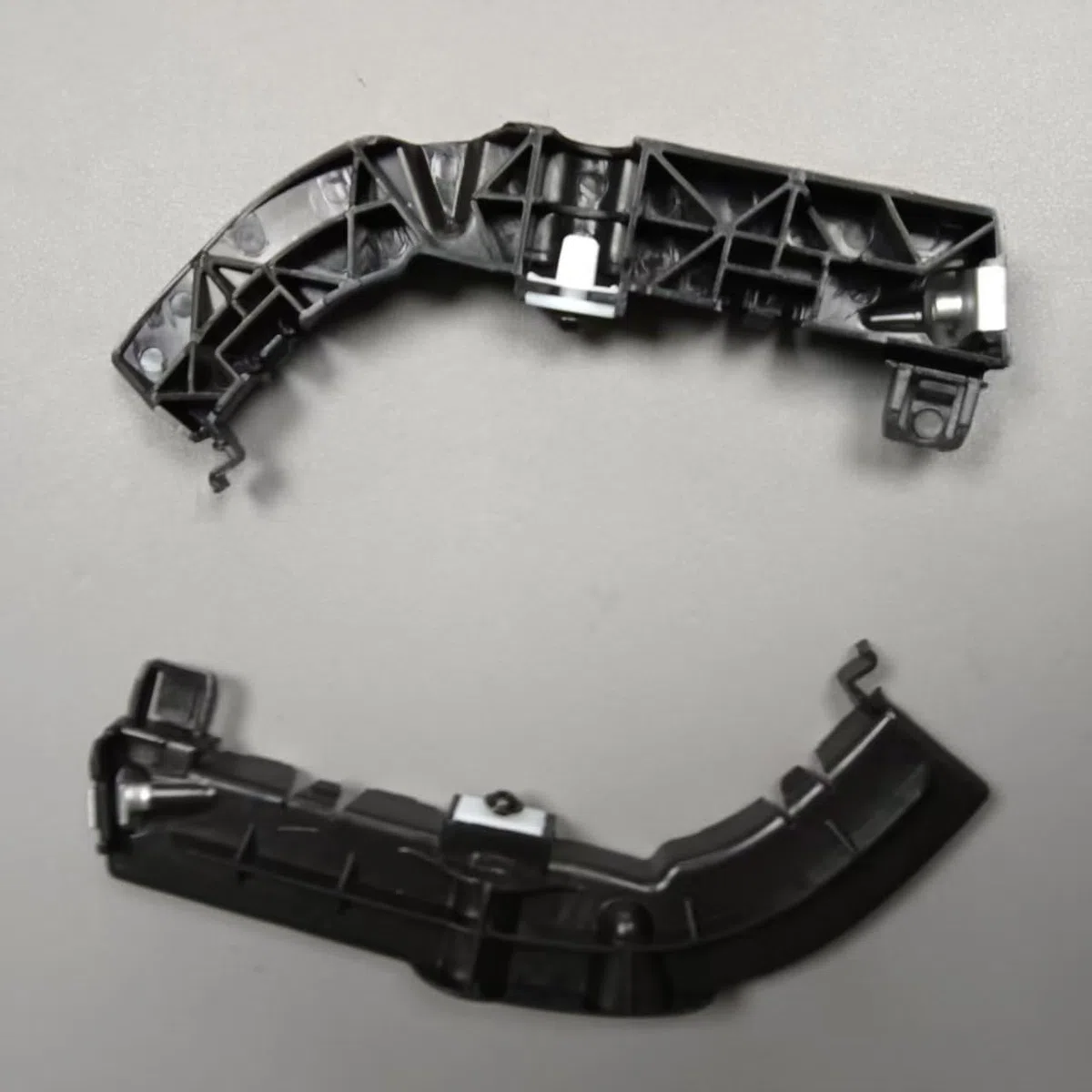 Front Bumper Bracket (One Pair) 68024342AD 68024343AD