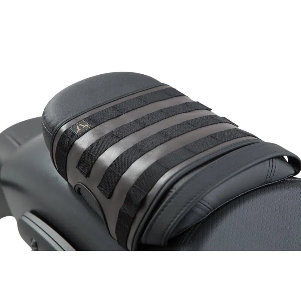 BC.hta.00.403.10000 - Soporte para alforjas con Correas en Asiento Legend Gear SLS ls1/ls2