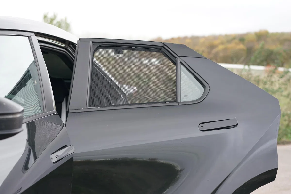 Juego de Car Shades (Puertas traseras) Compatible con Toyota C-HR II 2023- (2-Partes) cortinillas Parasol a Medida