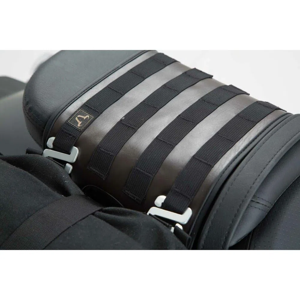 BC.hta.00.403.10000 - Soporte para alforjas con Correas en Asiento Legend Gear SLS ls1/ls2