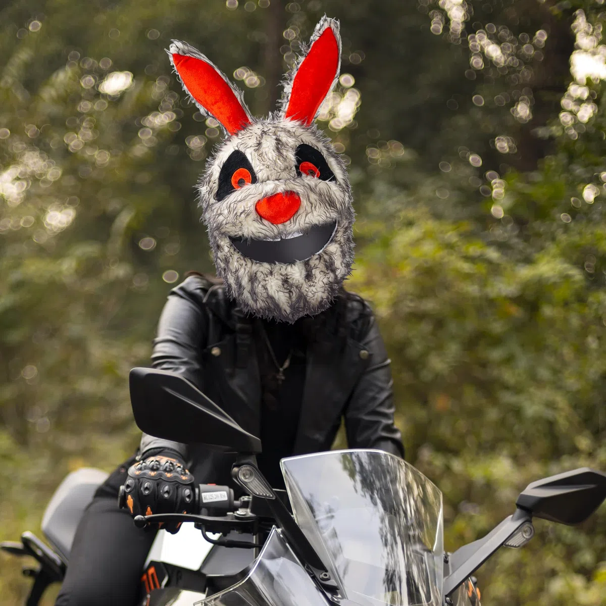 Funda para casco de motocicleta, divertida decoración de casco, paseos divertidos y regalos (animal de peluche, conejo loco)